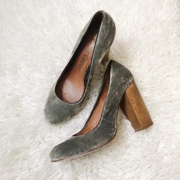 Juicy Couture Shoes - JUICY COUTURE VINTAGE HEELS